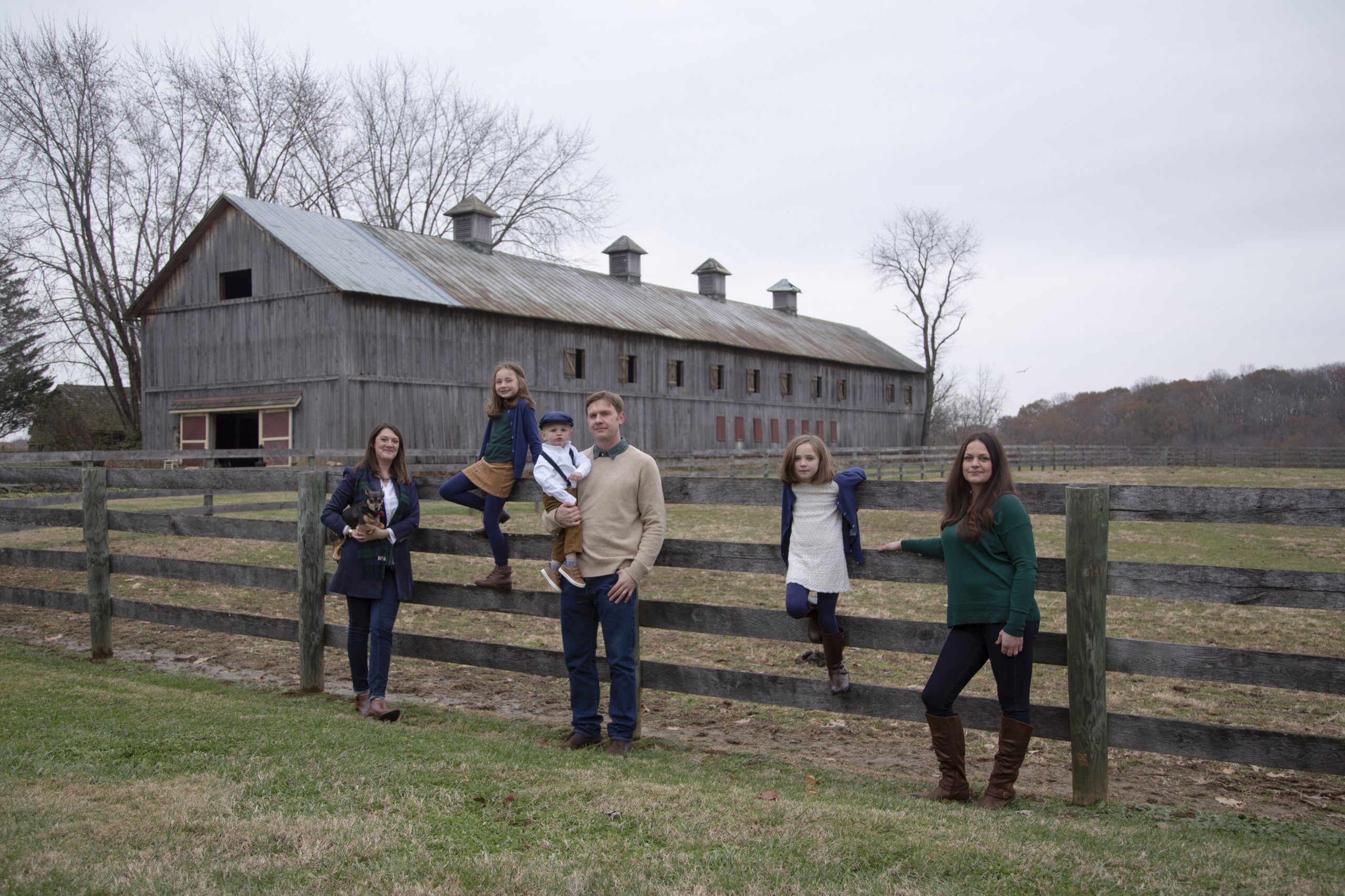 Family Photo of Hunt Country Wealth Management and Staff